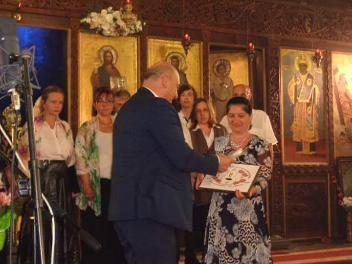 Фестивал Света Богородица Достойно ест