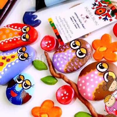 Семейство бухалчета – комплект от 5 ръчно рисувани камъчета