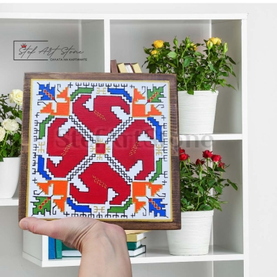 Картини с шевици - Цветна фолклорна картина Шопска Елбетица, акрил върху дърво