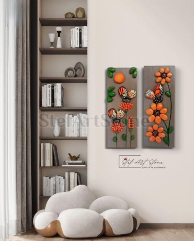 Комплект картини от 2 части с пеперуди и цветя върху камъни – ръчна изработка