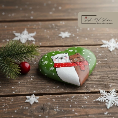 Ръчно рисувано сърце с мечета и снежинки