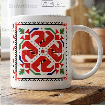 Керамична чаша с червена българска шевица Слънчев кръговрат