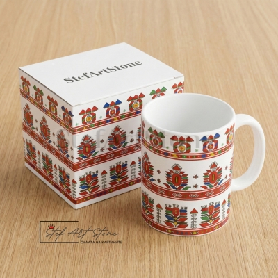 Чаша с Българска Шевица „Самоковска Градина“ – Автентичен Етно Дизайн