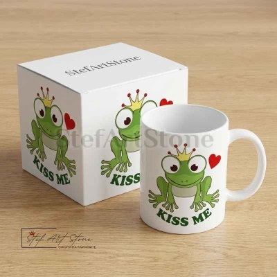 Керамична Чаша "Kiss Me" – Жабокът Принц Забавен Подарък 